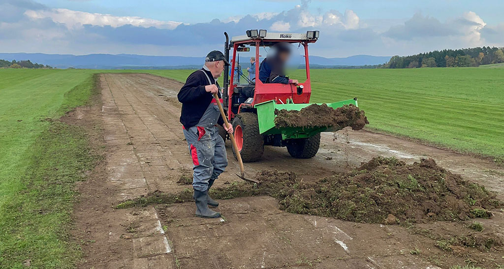 Platzpflege im November 2022 Platzpflege im November 2022